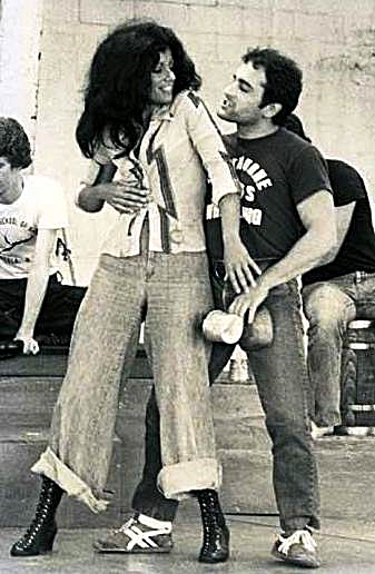 gino1975manoflamancha.jpg